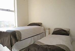bedroom 3 (2 beds)