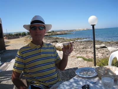 Puglia August 2010 - Lunch at the beach